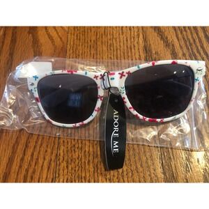 Adore‎ Me Sunglasses Red Green Blue Floral Accent Pattern New With Tag